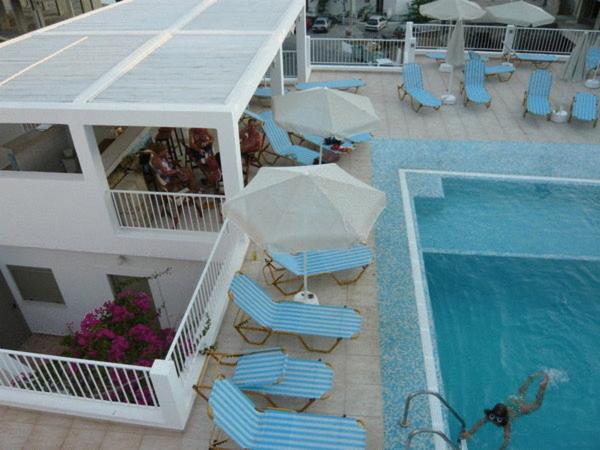 איה גליני Glaros Hotel Apartment מראה חיצוני תמונה