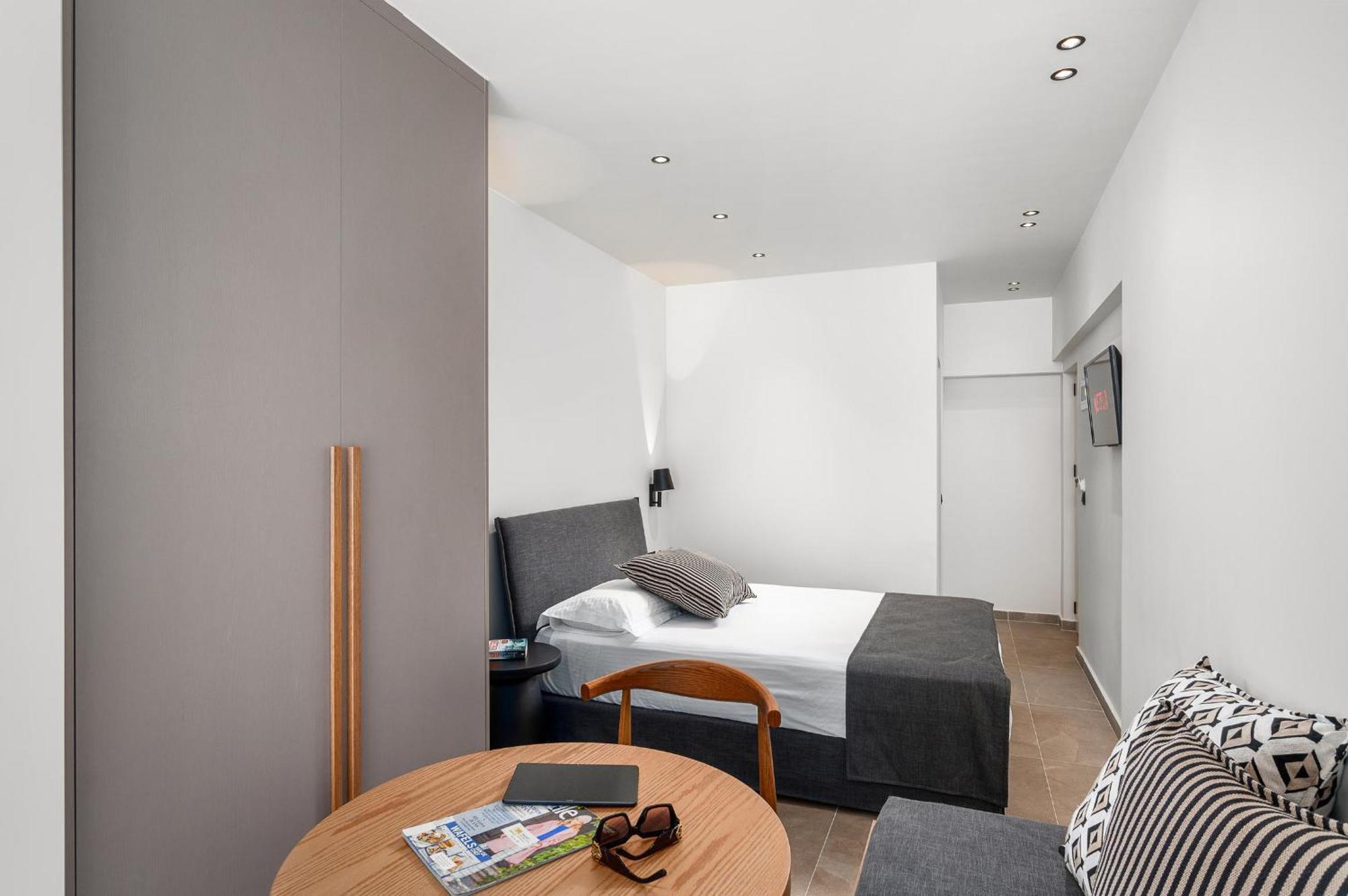 איה גליני Glaros Hotel Apartment מראה חיצוני תמונה