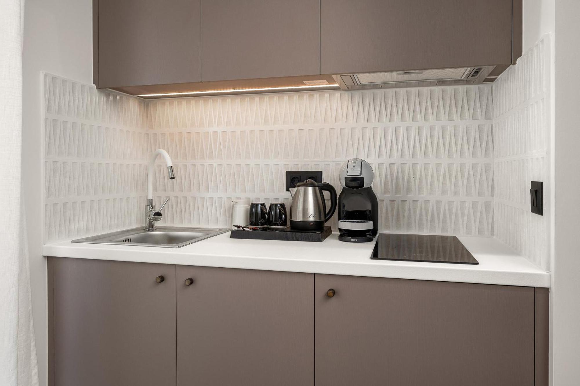 איה גליני Glaros Hotel Apartment מראה חיצוני תמונה