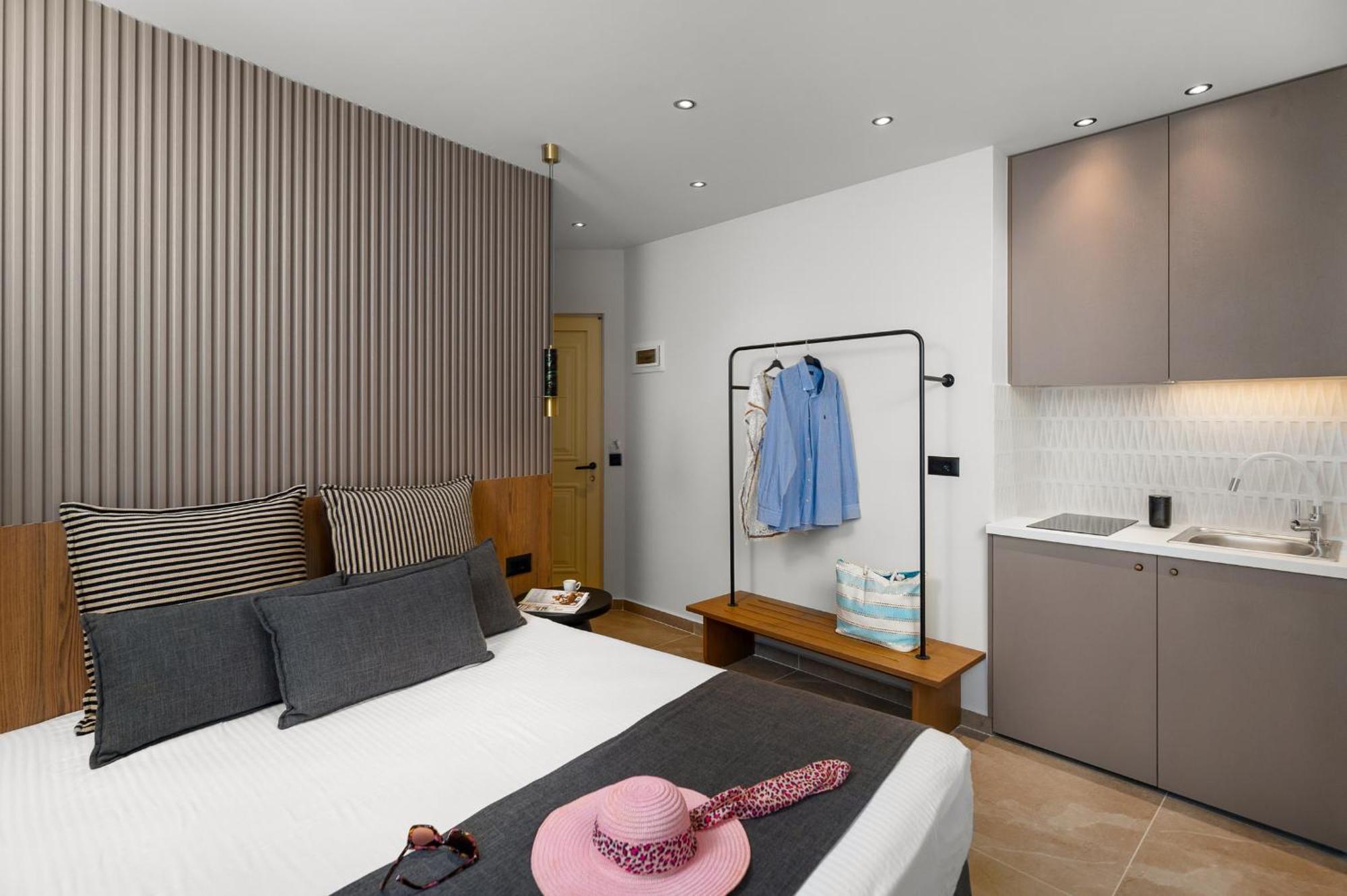 איה גליני Glaros Hotel Apartment מראה חיצוני תמונה