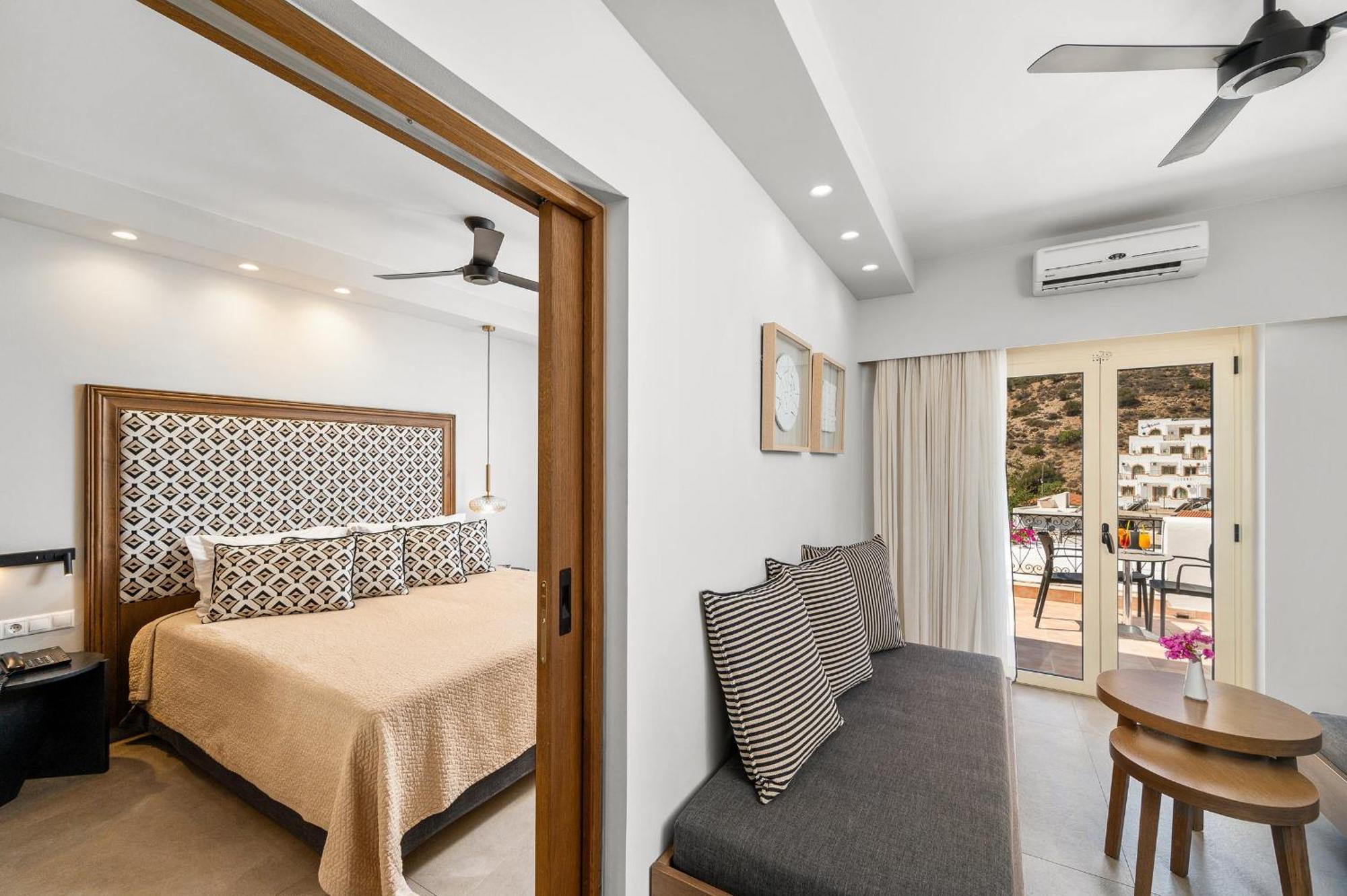איה גליני Glaros Hotel Apartment מראה חיצוני תמונה